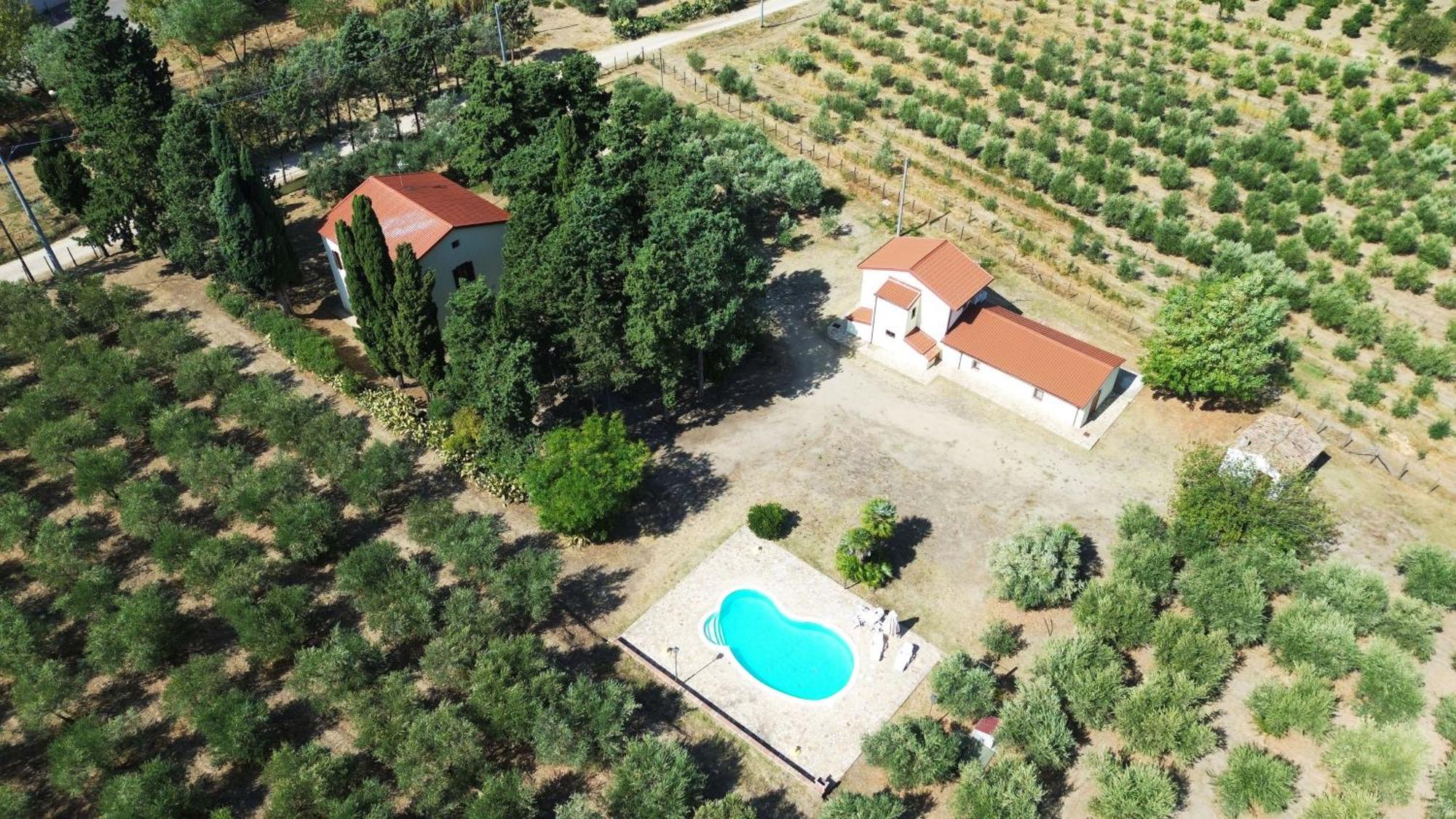 Agriturismo Tenuta Feraudo Labonia Exterior photo